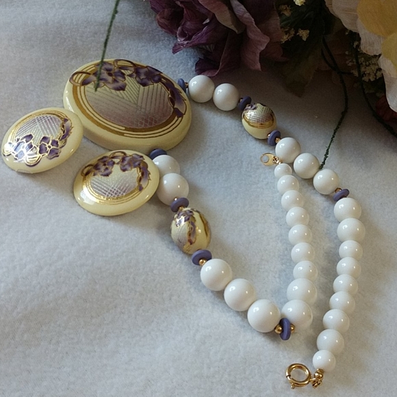 3 Pc Vintage Necklace Earring Set Porcelain Painted Beads Petunia Purple Pierced - Picture 5 of 8